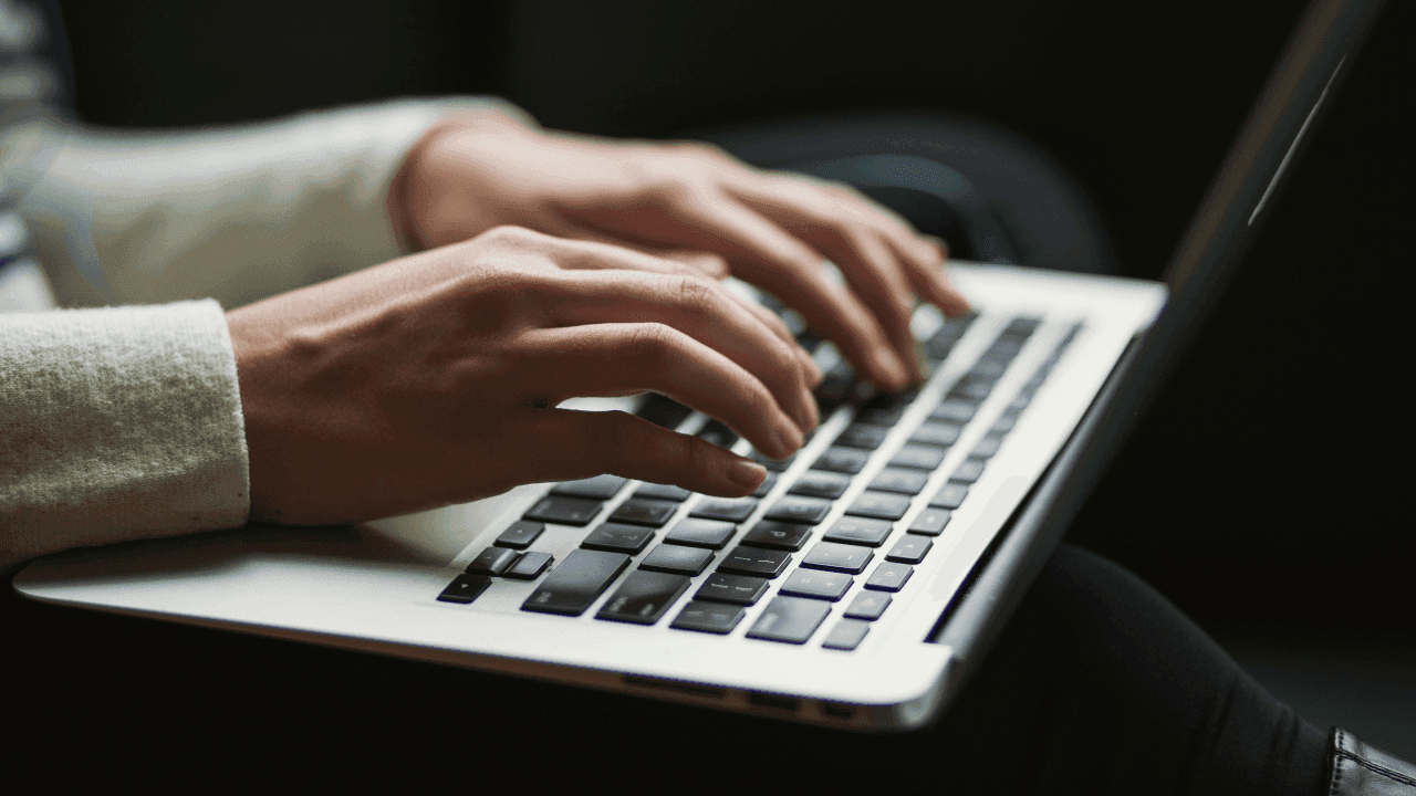 Top Benefits of AI Prompt Engineering for Organizations